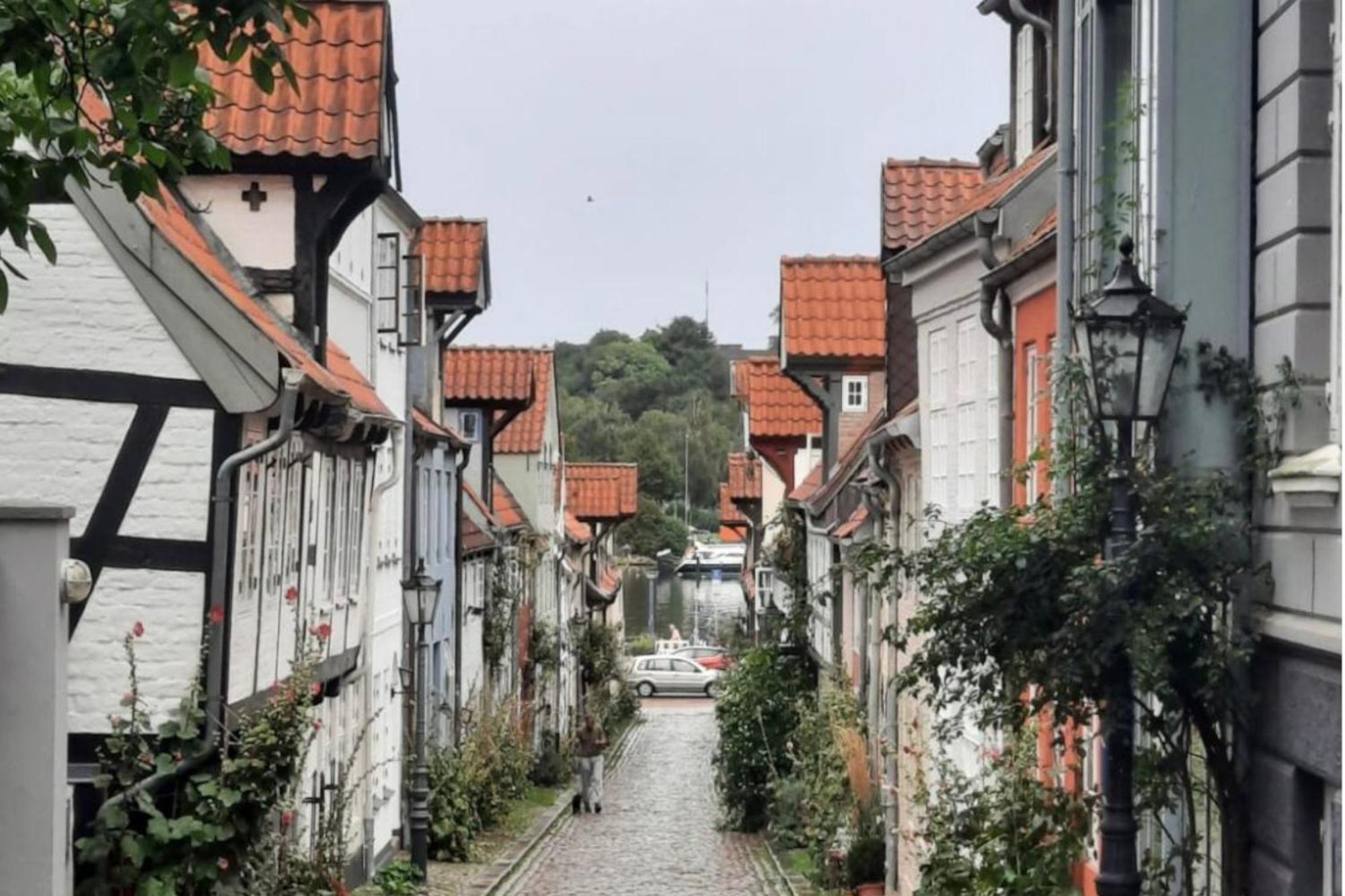 Hafenblick Ferienwohnung In Der Altstadt Mit Parkplatz Flensburgo Exterior foto