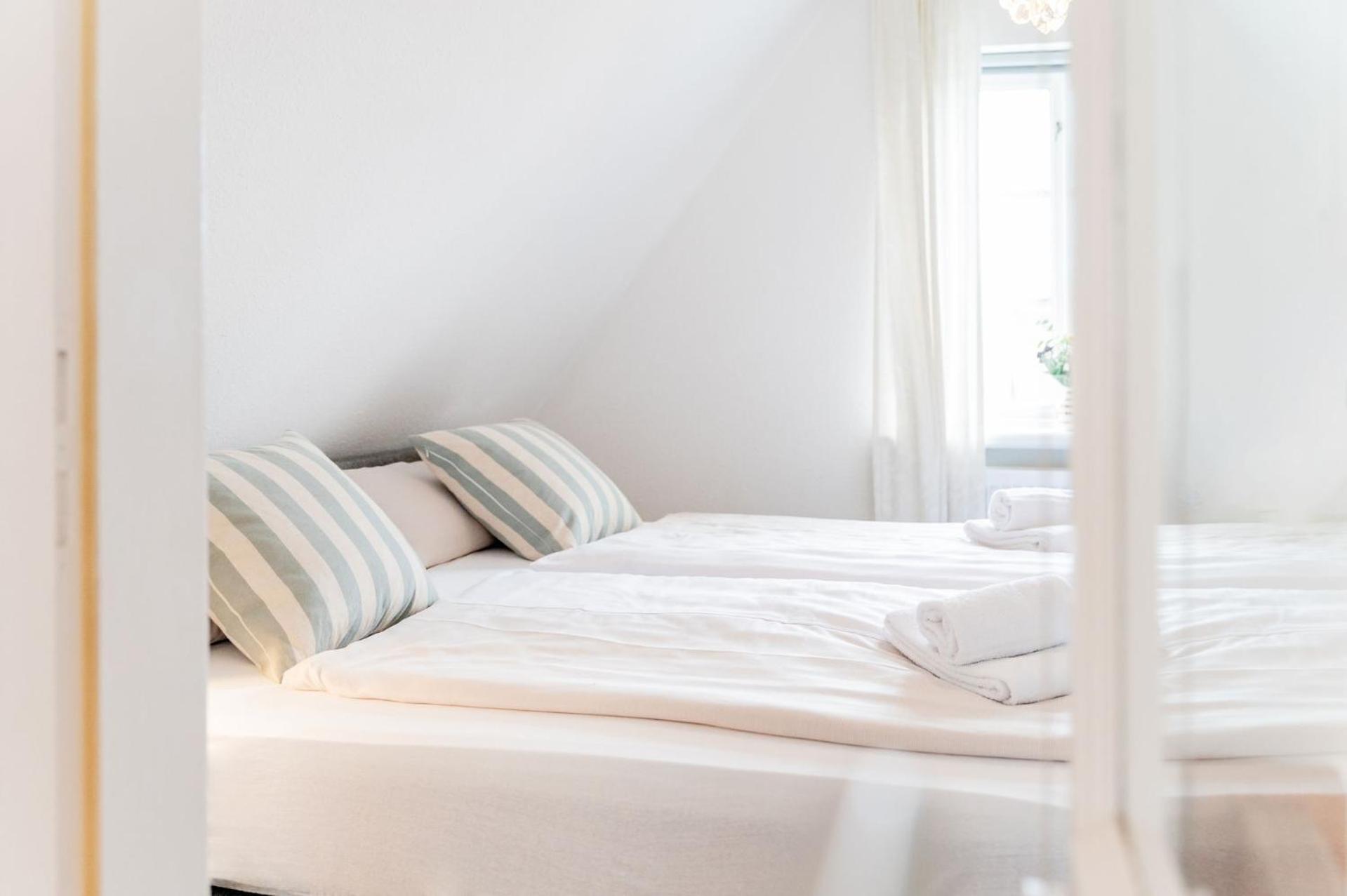 Hafenblick Ferienwohnung In Der Altstadt Mit Parkplatz Flensburgo Exterior foto